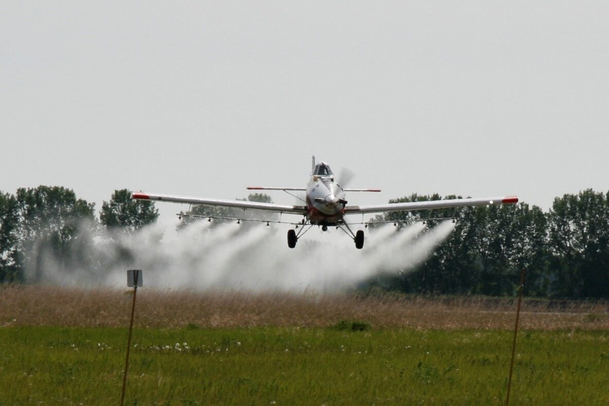 Spray plane aerial application